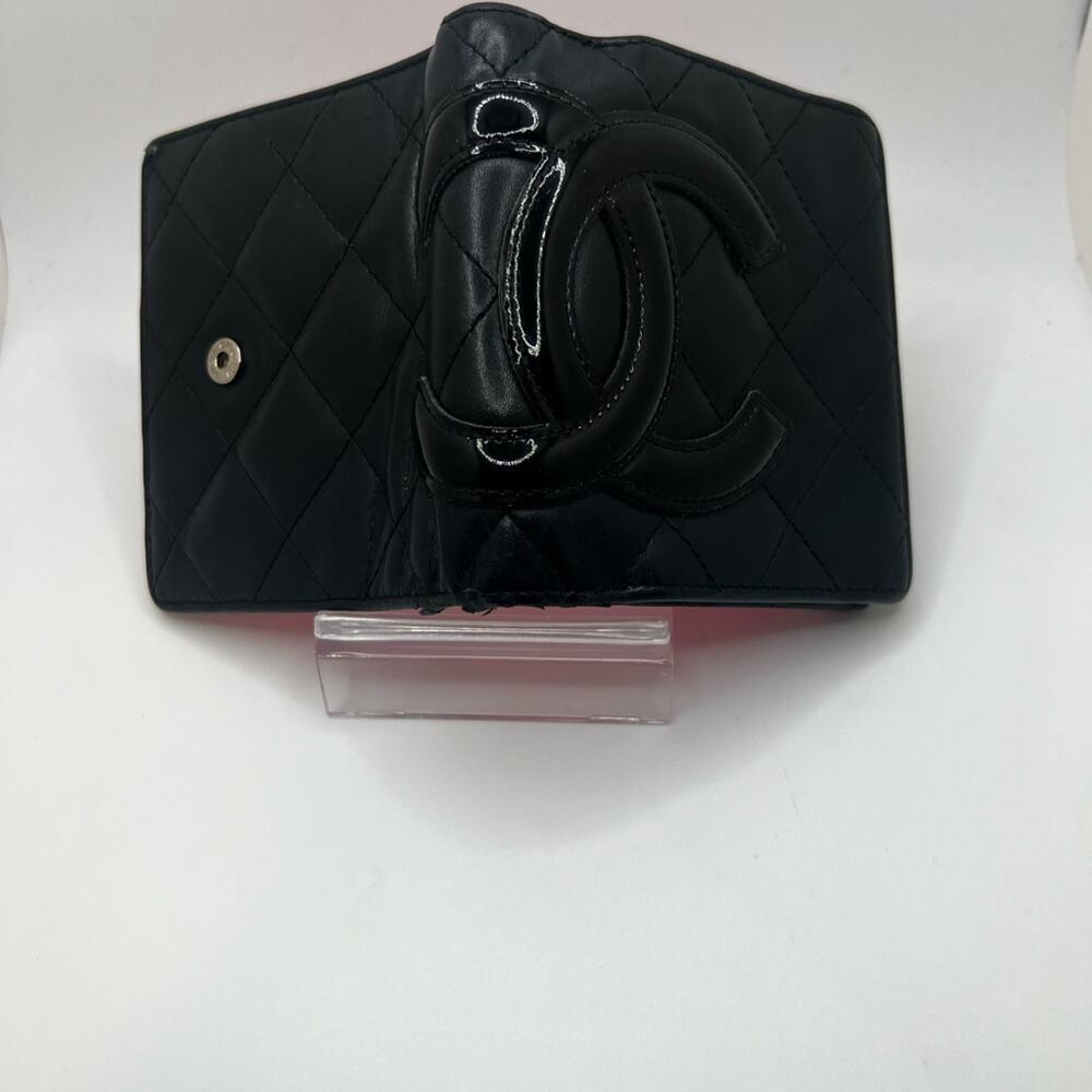 GUC Chanel Cambon Bifold Wallet - Picture 3 of 9